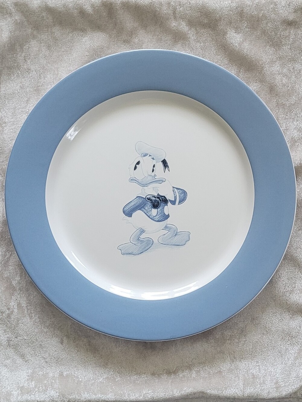 Donald Duck Vintage Collectors Plate